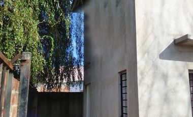Casa en venta - 2 dormitorios 2 baños - Cochera - 250mts2 - San Carlos, La Plata