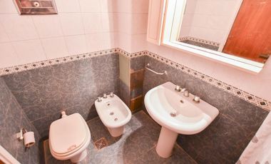 Departamento en venta - 4 dormitorios 3 baños - 120mts2 totales - La Plata