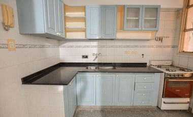 Departamento en venta - 4 dormitorios 3 baños - 120mts2 totales - La Plata