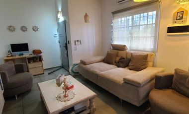 Casa en Venta, 4 Ambientes, en  Barrio Saavedra, Zárate