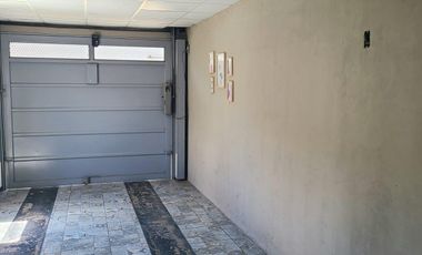 Casa en Venta, 4 Ambientes, en  Barrio Saavedra, Zárate