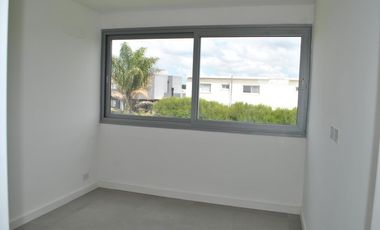 NEV. Hermosa casa interna con excelente orientacion en El Canton - Norte