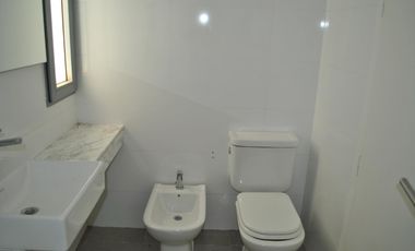 NEV. Hermosa casa interna con excelente orientacion en El Canton - Norte