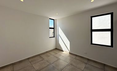 Casa en Venta Mérida, Privada Altamira, Cholul (Modelo E )