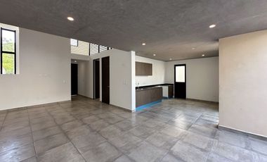 Casa en Venta Mérida, Privada Altamira, Cholul (Modelo E )