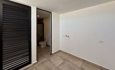 Casa en Venta Mérida, Privada Altamira, Cholul (Modelo E )