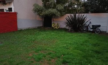 Casa en venta - 2 Dormitorios 1 Baño - Cochera - 242Mts2 - Ensenada