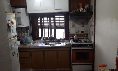 Departamento en venta - 2 dormitorios 1 baño - 50mts2 - Berisso