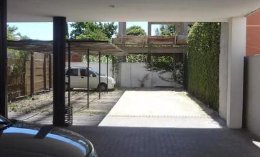 Departamento en venta - 2 dormitorios 1 baño - Cochera -70mts2 - La Plata