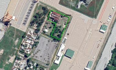 Galpón frente al puerto en venta - 3340mts2 - Berisso