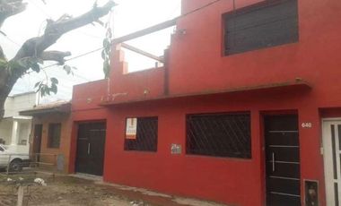 Casa en venta - 3 dormitorios 1 baño - Cochera  - 110 mts2 - La Plata