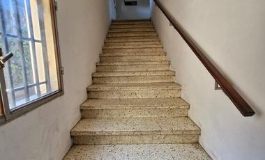 Venta Galpón con departamentos y oficina Santa Fe -  OPORTUNIDAD
