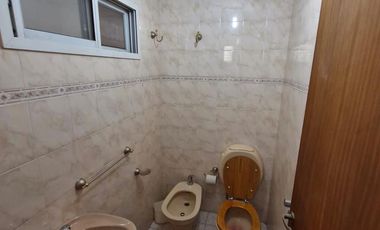 Venta Galpón con departamentos y oficina Santa Fe -  OPORTUNIDAD