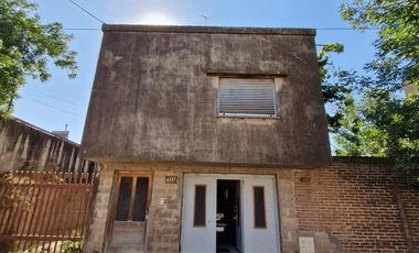 Venta Galpón con departamentos y oficina Santa Fe -  OPORTUNIDAD