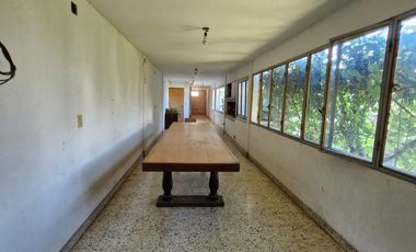 Venta Galpón con departamentos y oficina Santa Fe -  OPORTUNIDAD