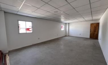 Nave en venta Polo 52 - Central 1600 M2 cubiertos - Central, Posesión inmediata!