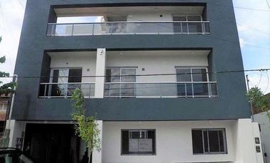 Dúplex en venta - 2 Dormitorios  2 Baños 1 Cochera - 75mts2 - San Carlos