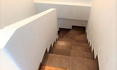Dúplex en venta - 2 Dormitorios  2 Baños 1 Cochera - 75mts2 - San Carlos