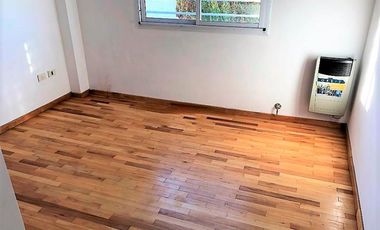 Dúplex en venta - 2 Dormitorios  2 Baños 1 Cochera - 75mts2 - San Carlos