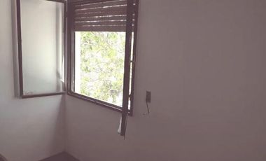Departamento en venta - 2 dormitorios 1 baño - Cochera - 45,17mts2 - La Plata