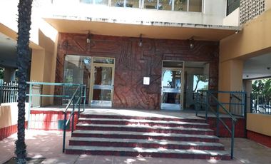 Departamento en venta - 2 dormitorios 1 baño - Cochera - 45,17mts2 - La Plata