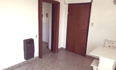 Departamento en venta - 2 dormitorios 1 baño - Cochera - 45,17mts2 - La Plata