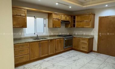 CASA EN VENTA EN BOSQUES DEL VALLE V