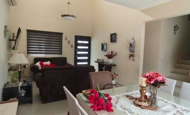 VENTA CASA EN ESQUINA EN ZONA DE CONKAL, MÉRIDA;YUCATÁN