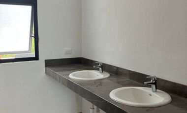 Casas en venta en privada Aire Puro con Amenidades