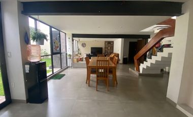 Casa en Venta Bosque de Echegaray Seguridad Calle Cerrada