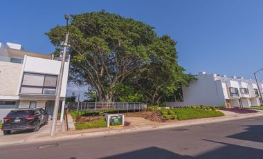Casa AMUEBLADA en renta en Fracc. Cumbres Residencial. BOCA DEL RÍO, VERACRUZ