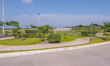 Casa AMUEBLADA en renta en Fracc. Cumbres Residencial. BOCA DEL RÍO, VERACRUZ