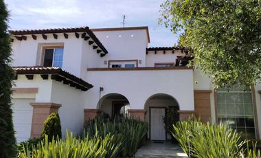 Venta casa en Los Robles, Lerma Edo. de Mex.