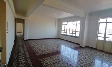 Edificio en Venta,  área comercial y departamentos. Centro de Puebla.