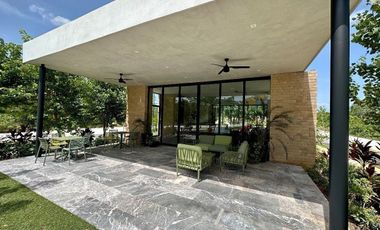 Terreno en venta con orientación Sur- Norte en privada Mirador, Komchén, Mérida.