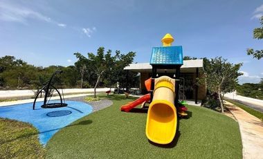 Terreno en venta con orientación Sur- Norte en privada Mirador, Komchén, Mérida.