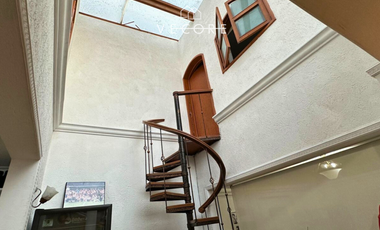 CASA EN VENTA EN AV. NACIONES UNIDAS, PARQUE DE LA CASTELLANA, ZAPOPAN