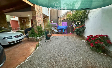 CASA EN VENTA EN AV. NACIONES UNIDAS, PARQUE DE LA CASTELLANA, ZAPOPAN