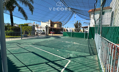 CASA EN VENTA EN AV. NACIONES UNIDAS, PARQUE DE LA CASTELLANA, ZAPOPAN