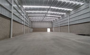 Bodega Industrial en Renta 800 m2 Ubicada sobre Calz. Lázaro Cárdenas, Gdl, Jal.