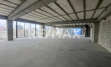 LOCAL EN RENTA DE 1,100 M2, EN THE WESLEY, PLAYAS DE TIJUANA