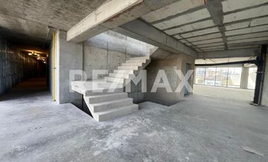 LOCAL EN RENTA DE 1,100 M2, EN THE WESLEY, PLAYAS DE TIJUANA
