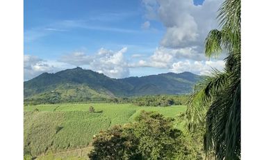 VENTA EXCLUSIVO APARTAMENTO CERRITOS PEREIRA