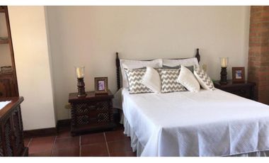 VENTA EXCLUSIVO APARTAMENTO CERRITOS PEREIRA