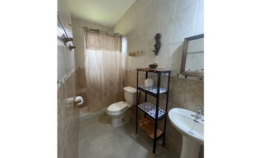 VENTA O ALQUILER DE CASA DE CAMPO AMOBLADA EN ANTON