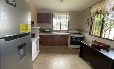 VENTA O ALQUILER DE CASA DE CAMPO AMOBLADA EN ANTON