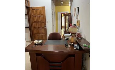 EL CANGREJO / ZONIFICACIÓN ZM7 / 900 M2 / 3 HABITACIONES