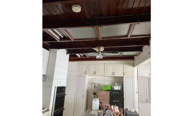 EL CANGREJO / ZONIFICACIÓN ZM7 / 900 M2 / 3 HABITACIONES