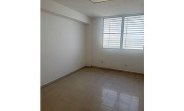 ALQUILER DE OFICINA EN VIA BRASIL DIAGONAL AL PRICESMART