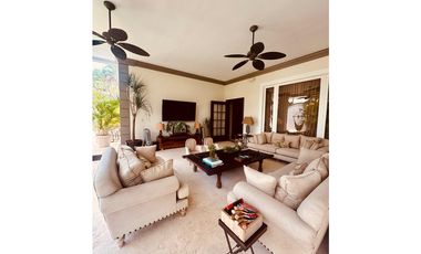 CASA VENTA ROYAL PACIFIC
